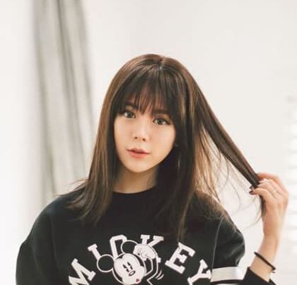 ทรงผมประบ่าหน้าม้าซีทรูสวอนปลายผมสวยเก๋
