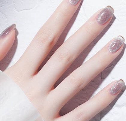 ลายเล็บเจลเรียบหรู 2021